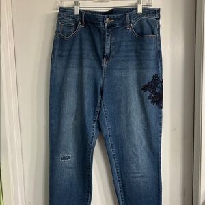 Chico's Platinum ANKLE Jeans with Embroidery and Top